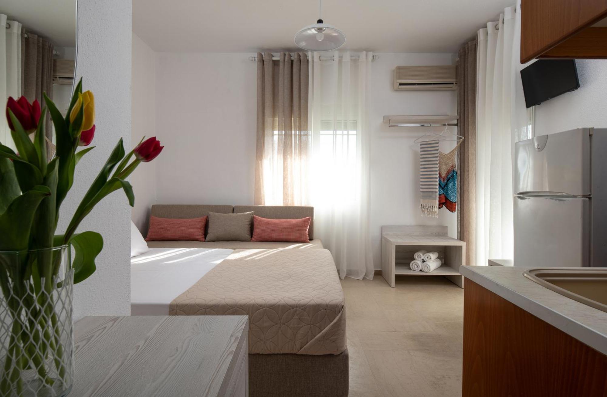 Studios Gianna Toroni Ngoại thất bức ảnh
